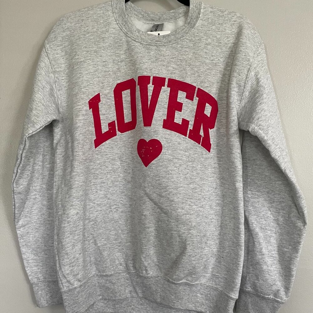 Gildan Grey "Lover" Sweatshirt Size Small